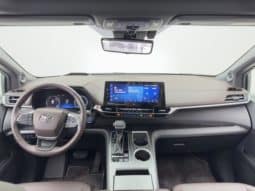 
										Toyota Sienna, 2022 full									