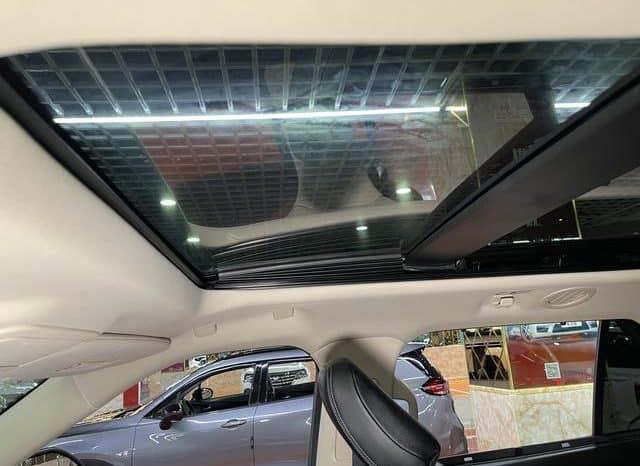 
								Ford Explorer (VI), 2021 full									