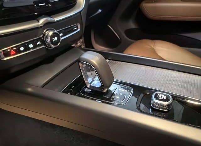 
								Volvo XC60, 2024 full									