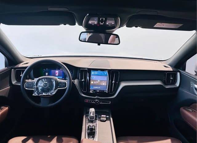 
								Volvo XC60, 2024 full									