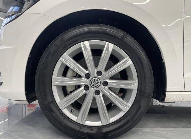 
								Volkswagen Touran L, 2022 full									