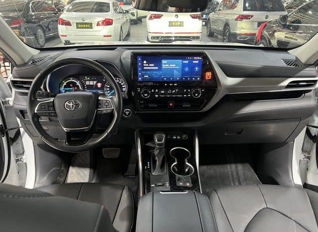 
								Toyota Highlander (III), 2024 full									
