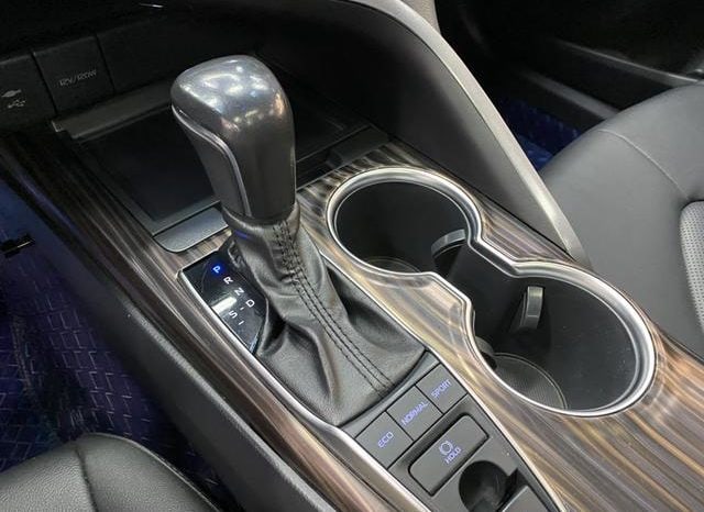 
								Toyota Camry, 2020 full									
