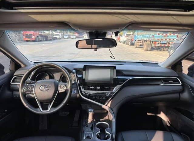 
								Toyota Camry, 2021 full									
