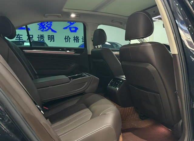
								Volkswagen Phideon, 2022 full									
