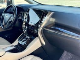 
										Toyota Vellfire (II), 2020 full									