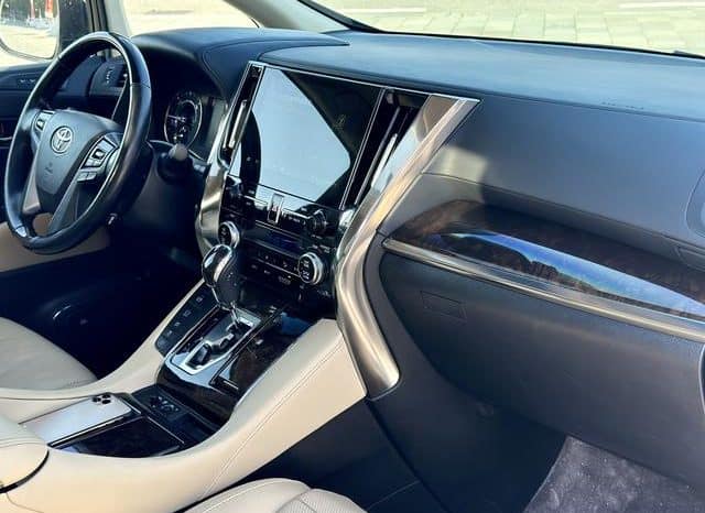
								Toyota Vellfire (II), 2020 full									
