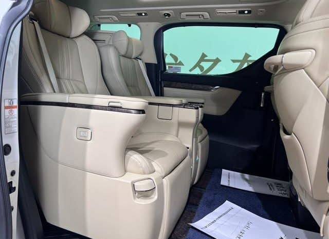 
								Toyota Vellfire, 2021 full									