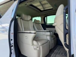 
										Toyota Vellfire, 2022 full									