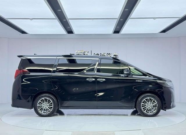 
								Toyota Vellfire (II), 2023 full									
