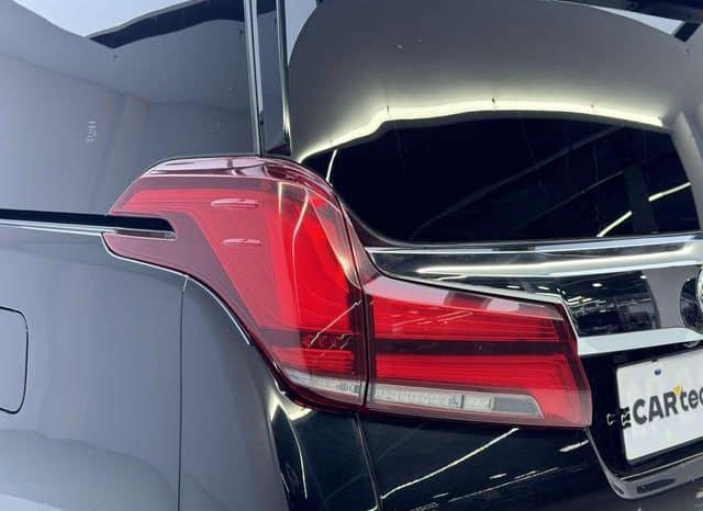 
								Toyota Vellfire (II), 2023 full									