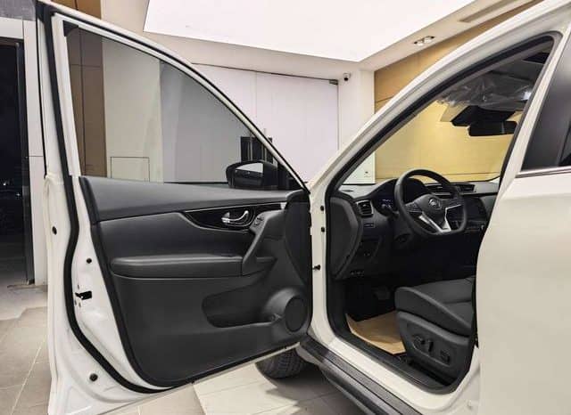 
								Nissan X-Trail (III), 2024 full									