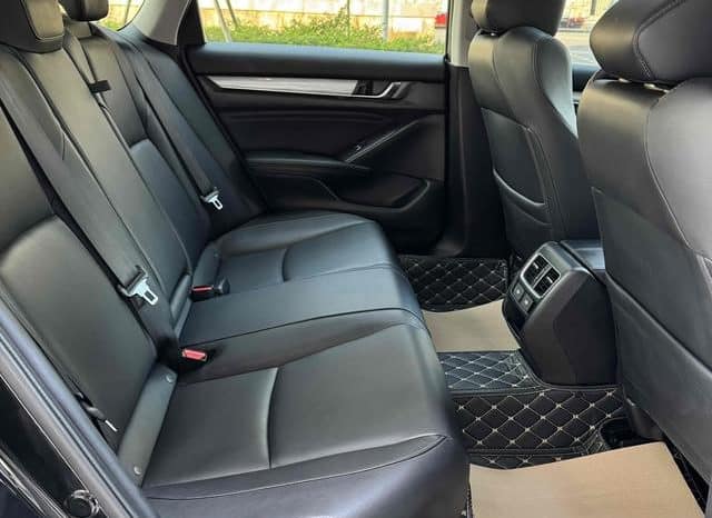 
								Honda Accord, 2023 full									
