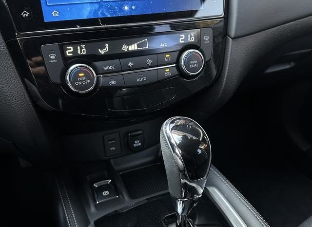 
								Nissan X-Trail (III), 2020 full									