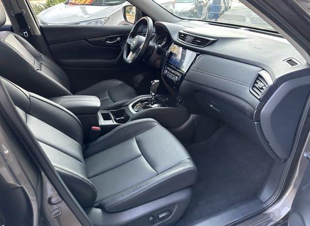 
								Nissan X-Trail (III), 2020 full									