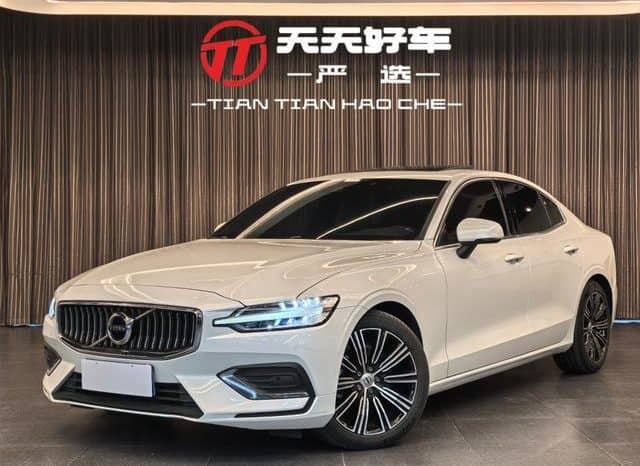 67ab110a2f58e Volvo S60, 2022