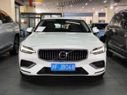 
										Volvo V60, 2020 full									