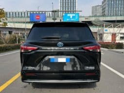 
										Toyota Sienna, 2022 full									