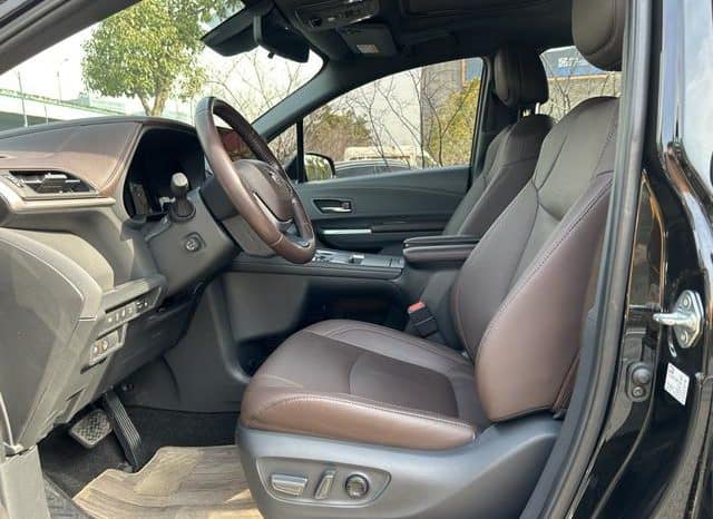 
								Toyota Sienna, 2022 full									