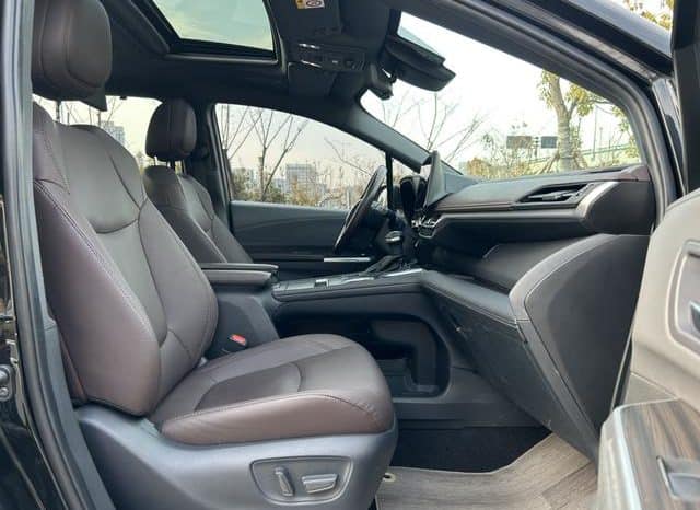 
								Toyota Sienna, 2022 full									