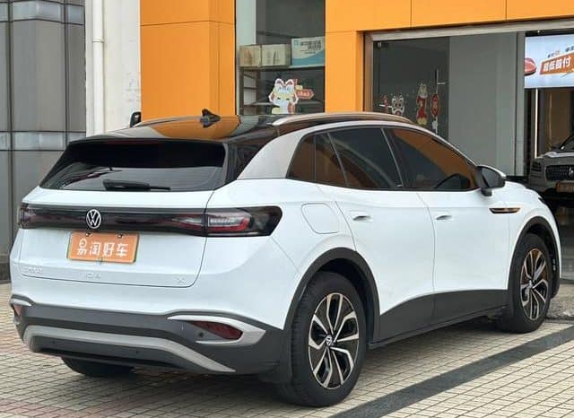 
								Volkswagen ID.4 X, 2024 full									