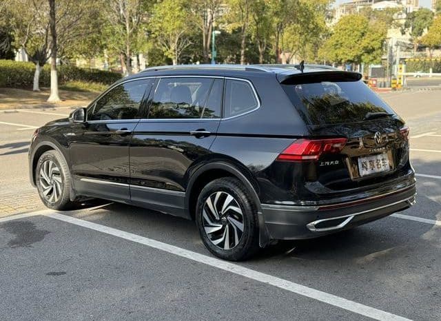 
								Volkswagen Tiguan L, 2022 full									