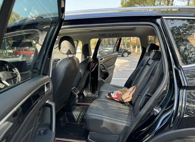 
								Volkswagen Tiguan L, 2022 full									