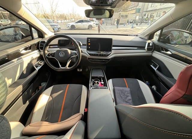 
								Volkswagen ID.6 CROZZ, 2022 full									
