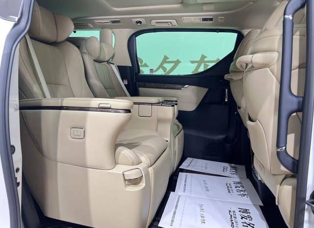 
								Toyota Vellfire (II), 2023 full									