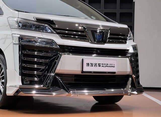 
								Toyota Vellfire, 2021 full									