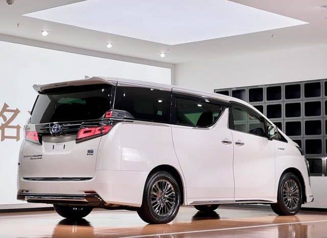 
								Toyota Vellfire, 2021 full									