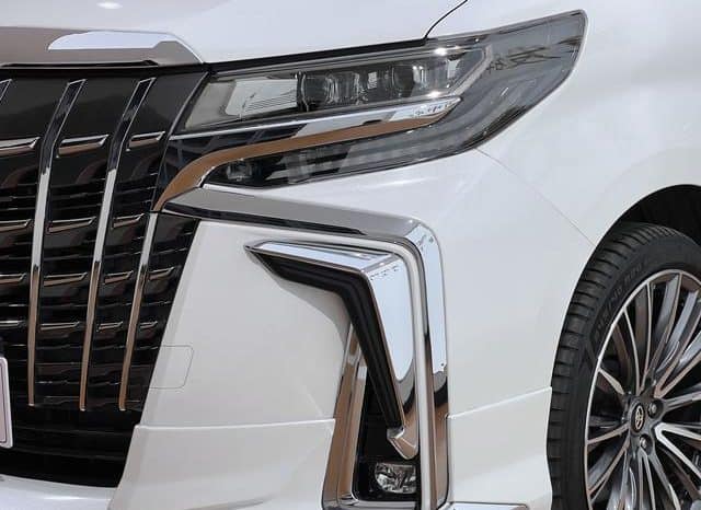 
								Toyota Vellfire (II), 2022 full									