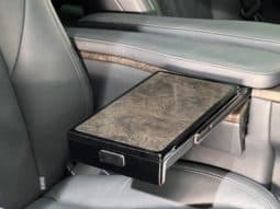 
										Toyota Vellfire (II), 2022 full									