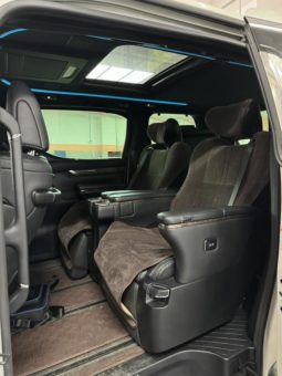 
										Toyota Vellfire (II), 2021 full									