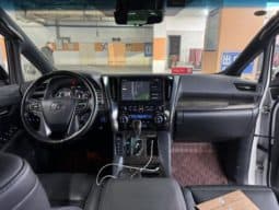 
										Toyota Vellfire (II), 2021 full									