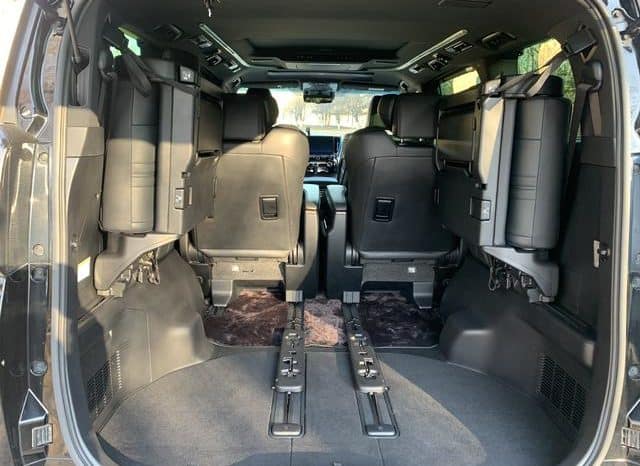 
								Toyota Vellfire, 2023 full									