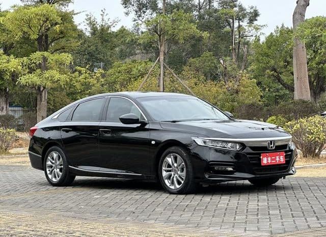 
								Honda Accord, 2021 full									