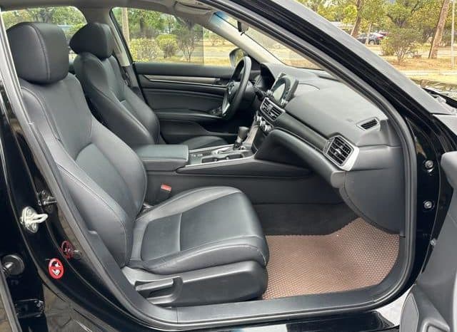 
								Honda Accord, 2021 full									