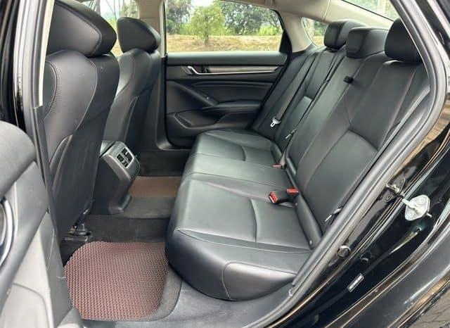 
								Honda Accord, 2021 full									