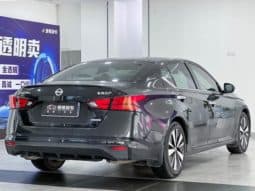 
										Nissan Altima (VI), 2022 full									