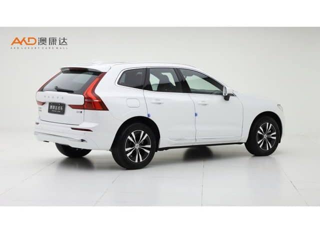 
								Volvo XC60, 2023 full									