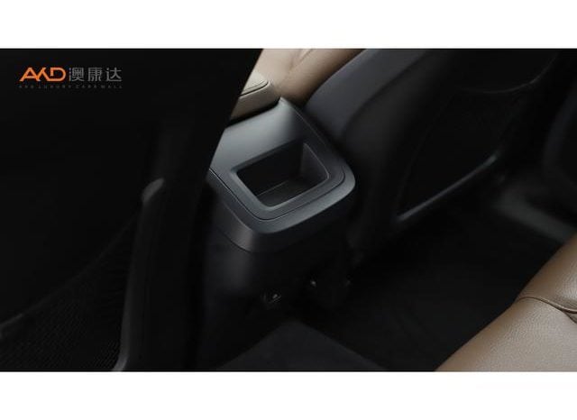 
								Volvo XC60, 2023 full									