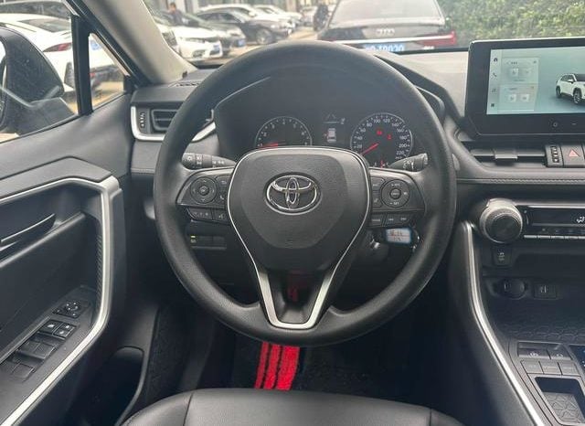 
								Toyota RAV4 (IV), 2024 full									