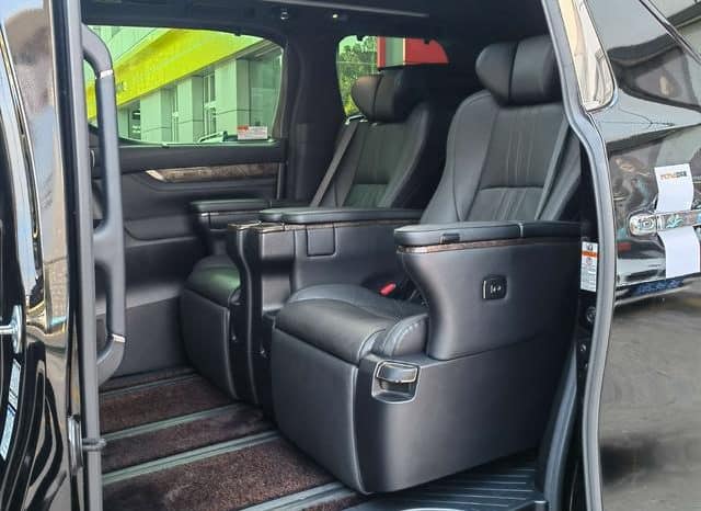 
								Toyota Vellfire (II), 2021 full									