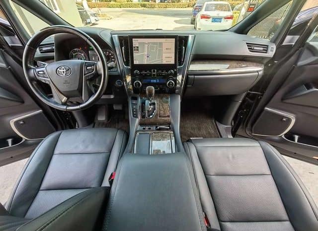 
								Toyota Vellfire (II), 2021 full									