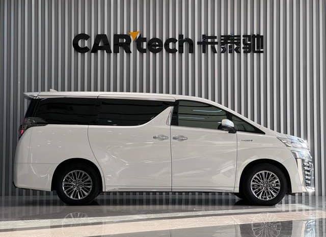 
								Toyota Vellfire, 2023 full									
