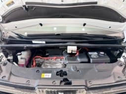 
										Toyota Vellfire, 2023 full									