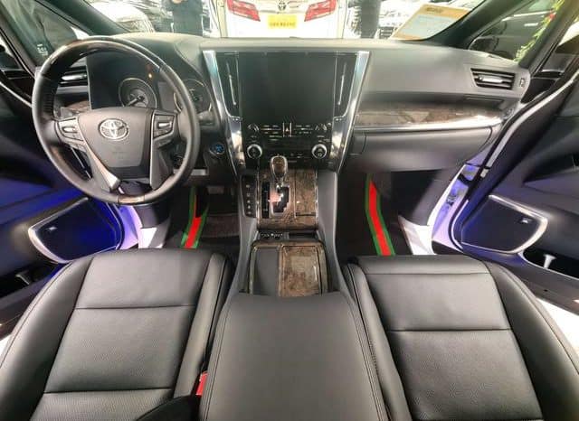 
								Toyota Vellfire (II), 2023 full									