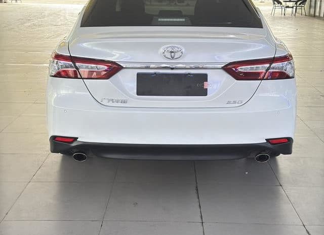 
								Toyota Camry, 2020 full									