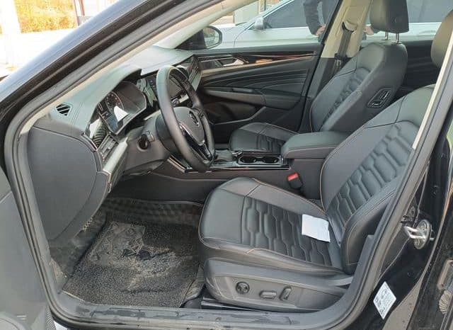 
								Volkswagen Passat, 2021 full									